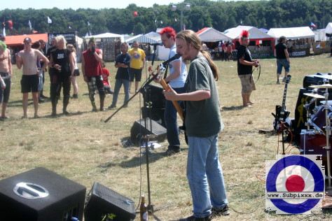 Die Arbeitslosen Bauarbeiter (D) 12. Force Attack Festival - Behnkenhagen 26. Juli 2008 (9).JPG